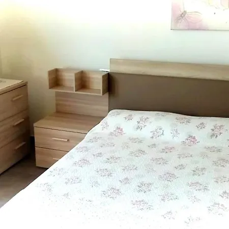 My Holidays Trezzone ג'רה לאריו